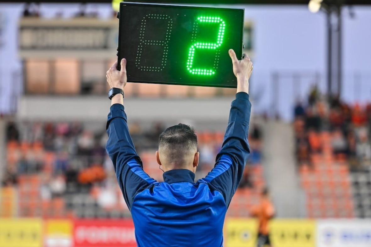 How long is a professional soccer game vs. How long is a high school soccer game? We answer "How long is a soccer game?" and tell you how many minutes are in a soccer game.