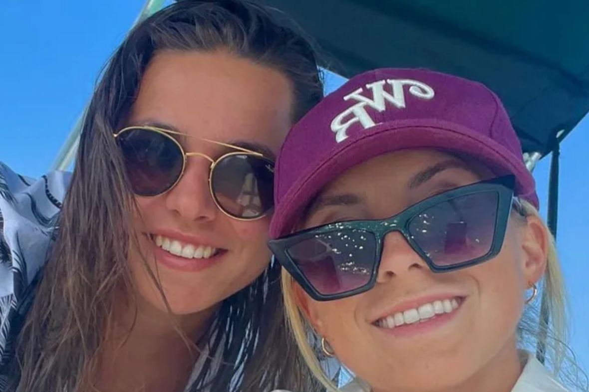 Lena Oberdorf Partner Part Ways, Midfield Star’s Relationship Red Card! 2 The Lena Oberdorf Partner role is vacant. Leena Oberdorf and Kimberly Simmler split, ending the Lena Oberdorf Girlfriend & Lena Oberdorf Freundin story. Lena Oberdorf Freund is irrelevant.